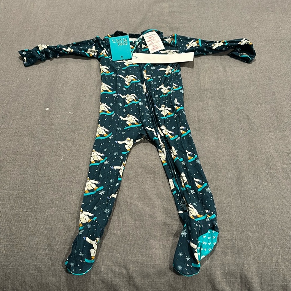 New with tags posh peanut footie